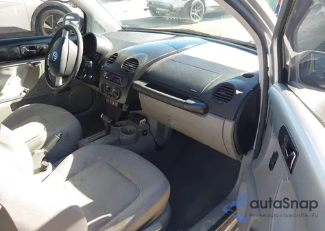 2002 Volkswagen New Beetle Gls из США, поврежденный, VIN 3VWCK21C82M416001